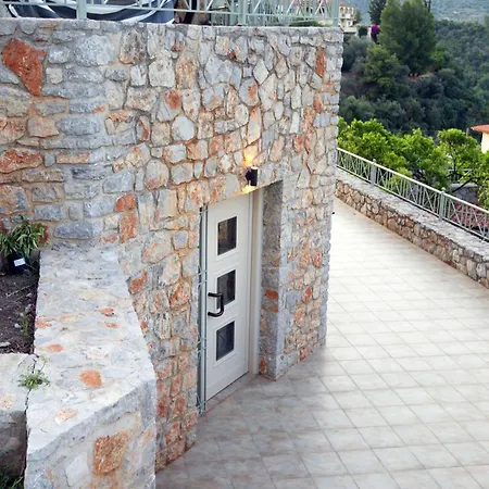 Вилла Aether Panorama Pool Retreat