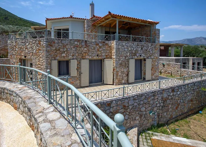 Aether Panorama Pool Retreat ヴィラ Epáno Epídhavros