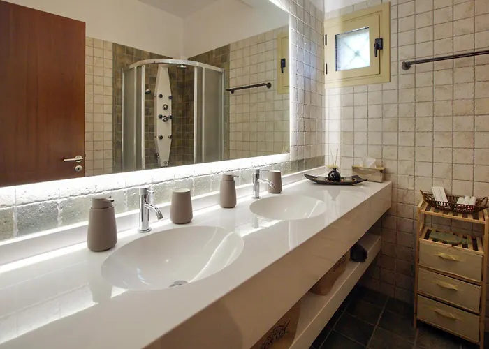 Aether Panorama Pool Retreat Villa *